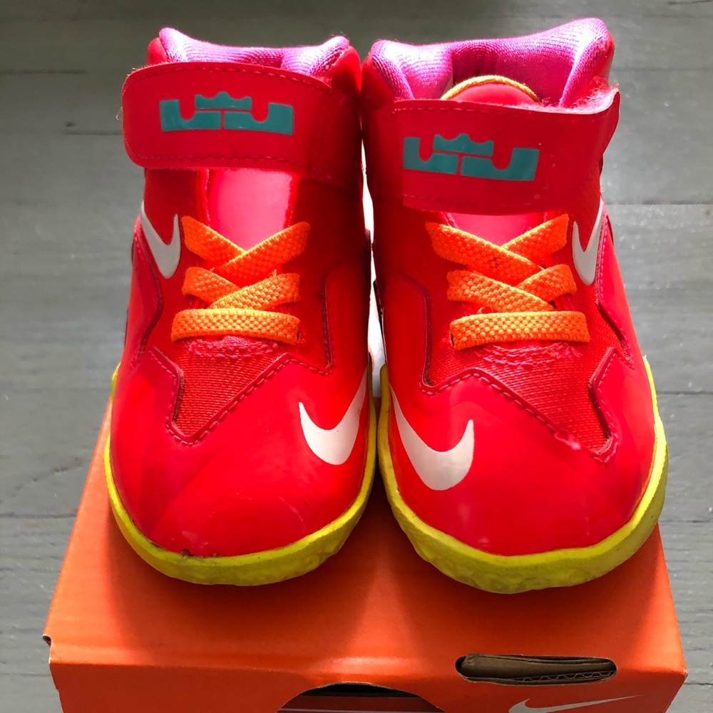 Toddler LeBrons size 5c